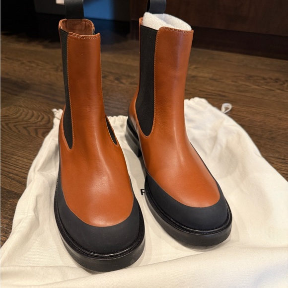 Authentic Frame booties, NWOT. - Picture 5 of 9